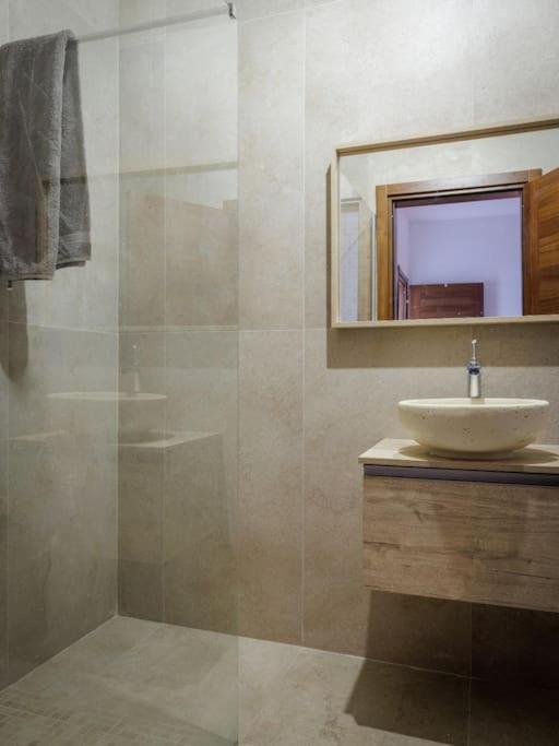 Luxury En-Suite Double. Beach-House With Sea Views Mellieha Exterior photo